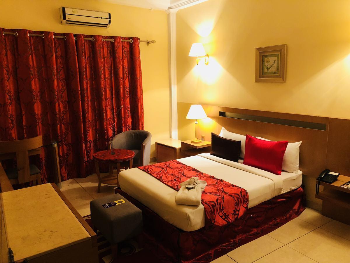 Hotel Riviera Brazzaville Exteriér fotografie